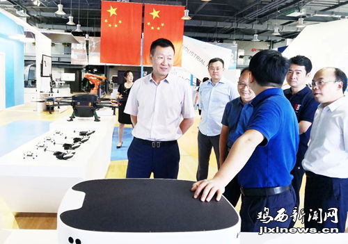 市委書記張常榮帶隊(duì)赴上海市招商考察